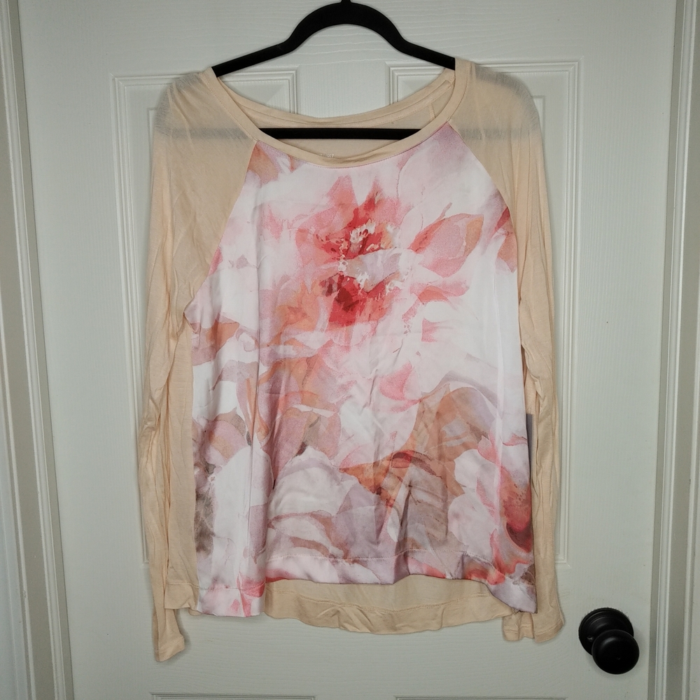 NEW Jennifer Lopez Light Weight Sweater Floral Design Peach Cream White …